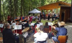 Hüttenfest im Bergenwald